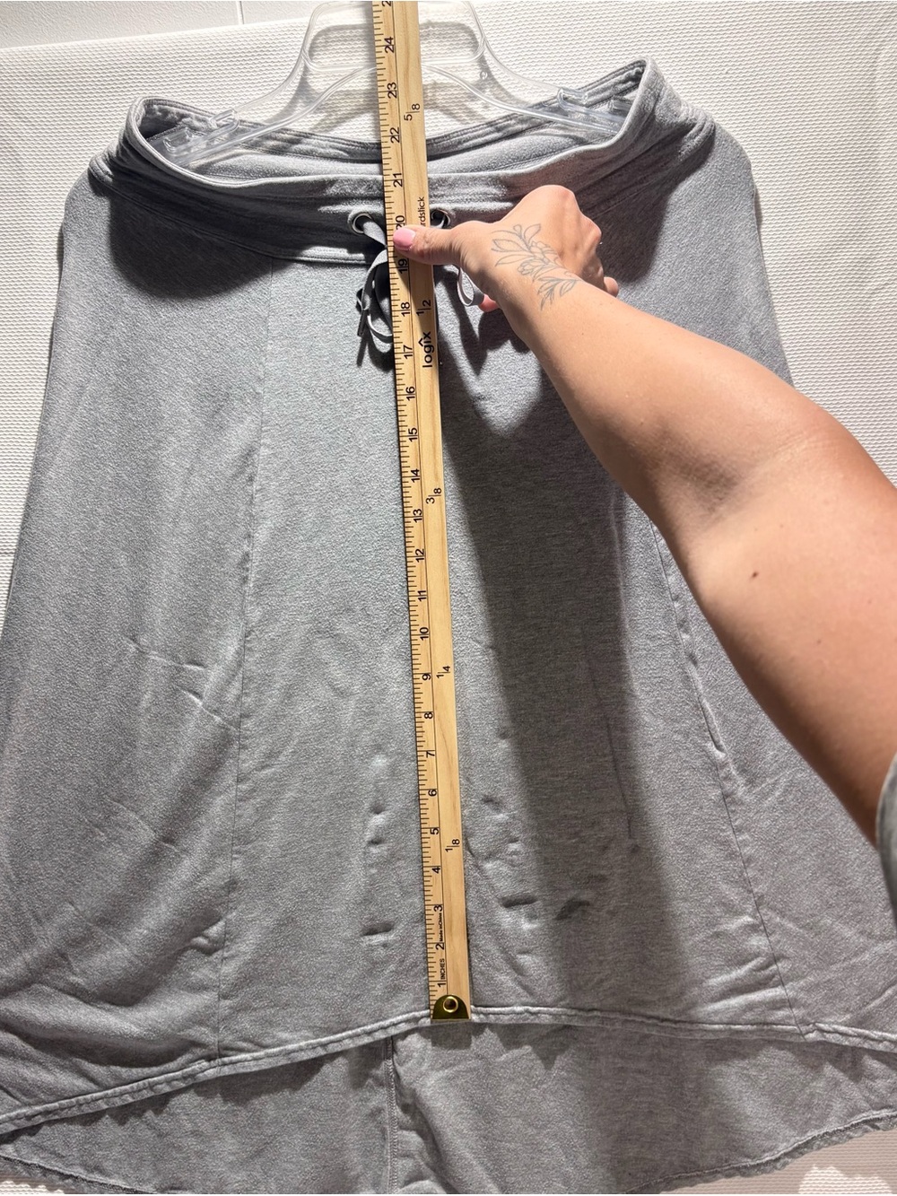 Athleta Light Gray A-Line Drawstring Skirt